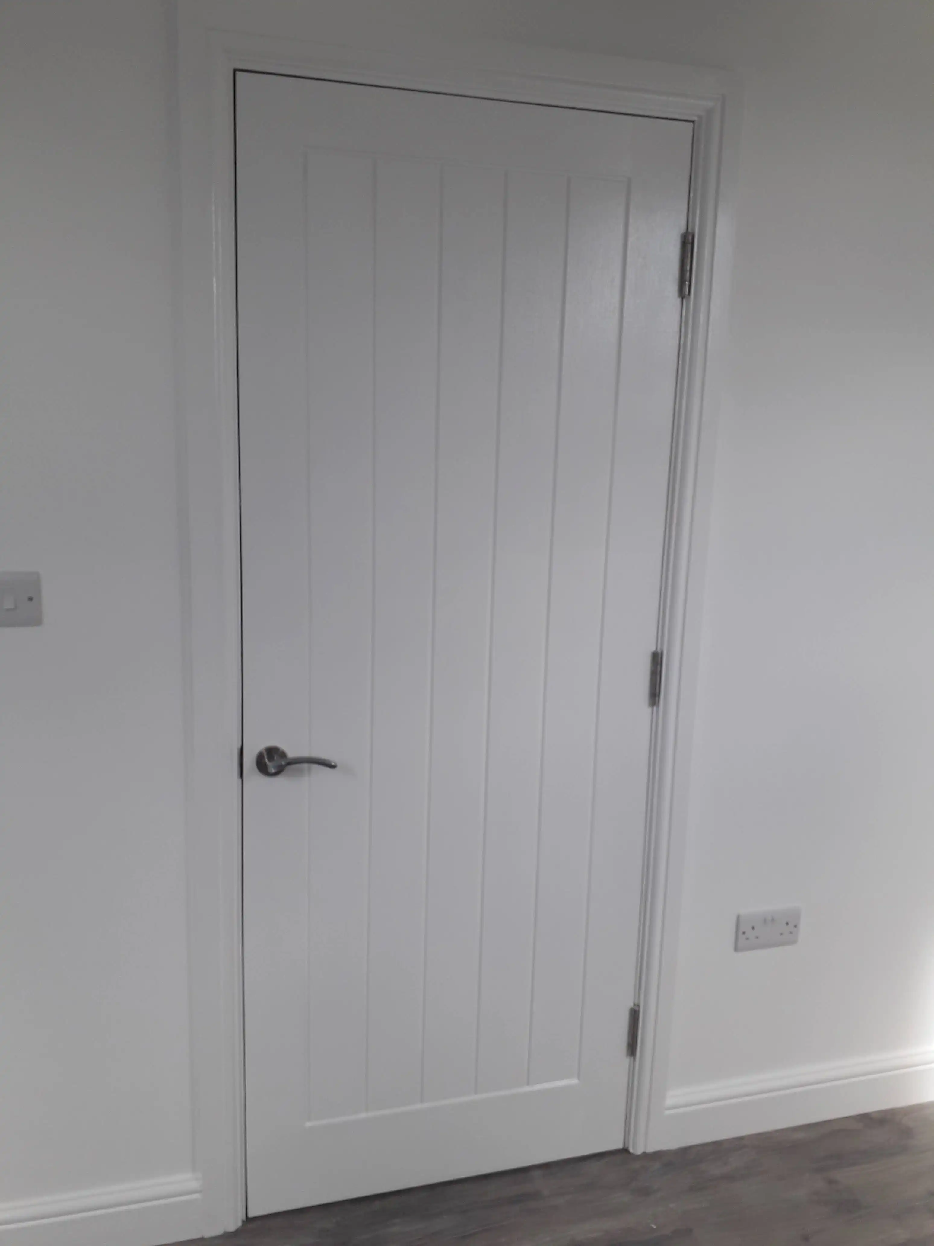 Examples of our company using joinery techniques to construct house extensions, bespoke furniture, wardrobes and media walls.