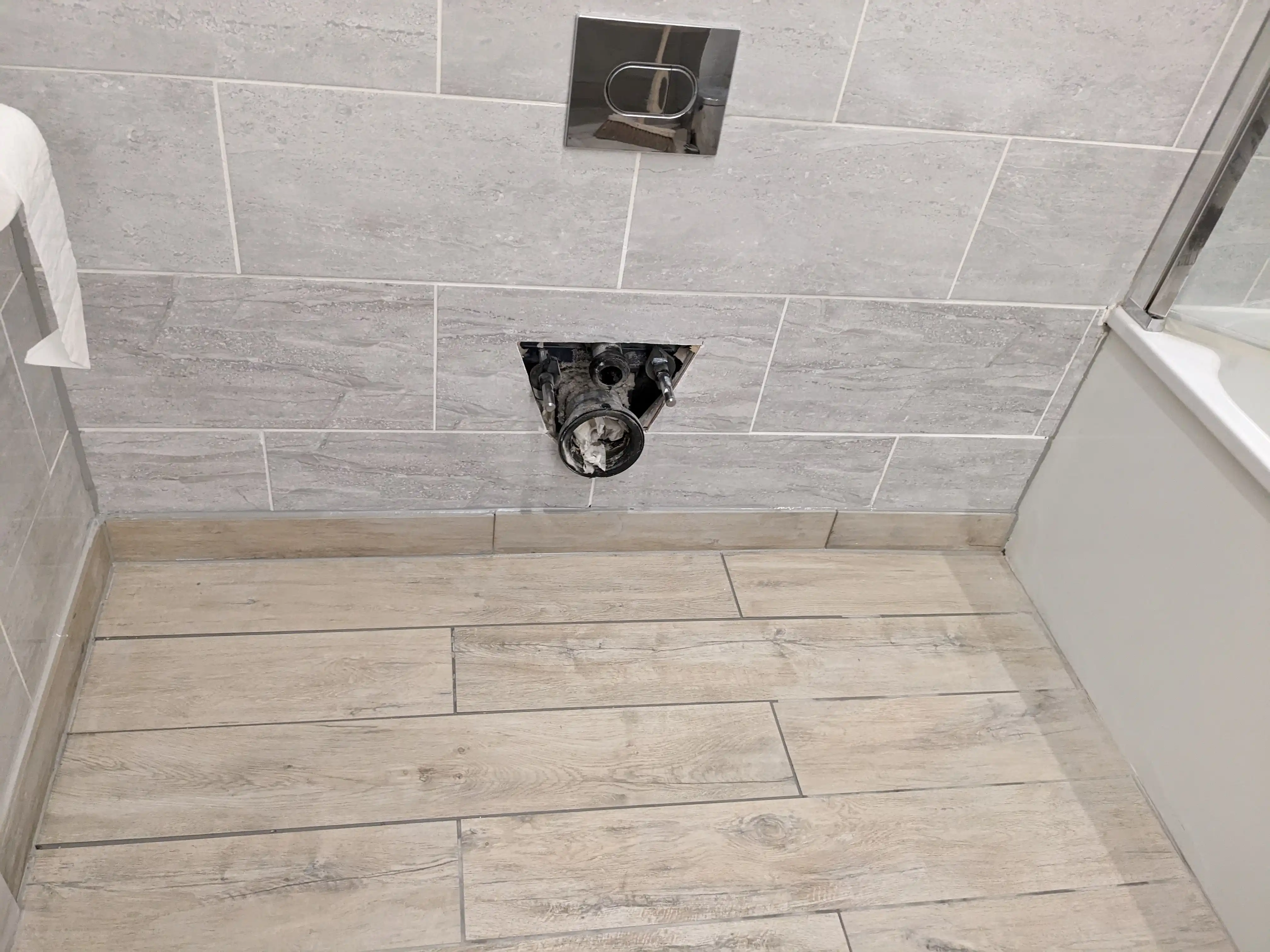 Examples of our company using joinery techniques to construct house extensions, bespoke furniture, wardrobes and media walls.