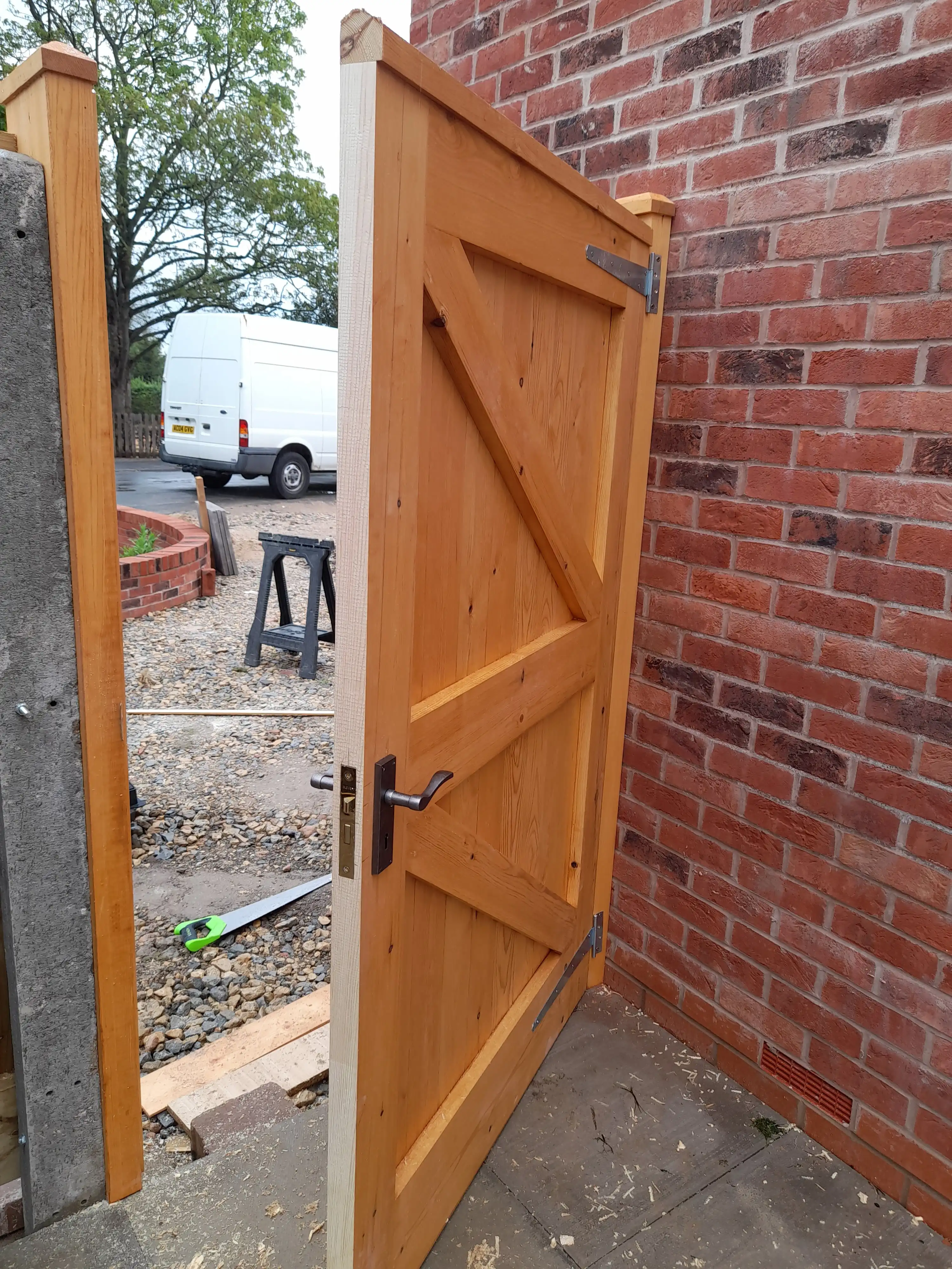 Examples of our company using joinery techniques to construct house extensions, bespoke furniture, wardrobes and media walls.