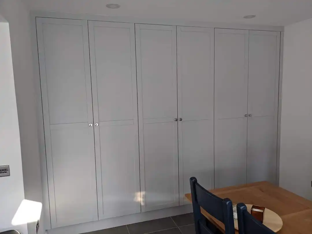 Examples of our company using joinery techniques to construct house extensions, bespoke furniture, wardrobes and media walls.