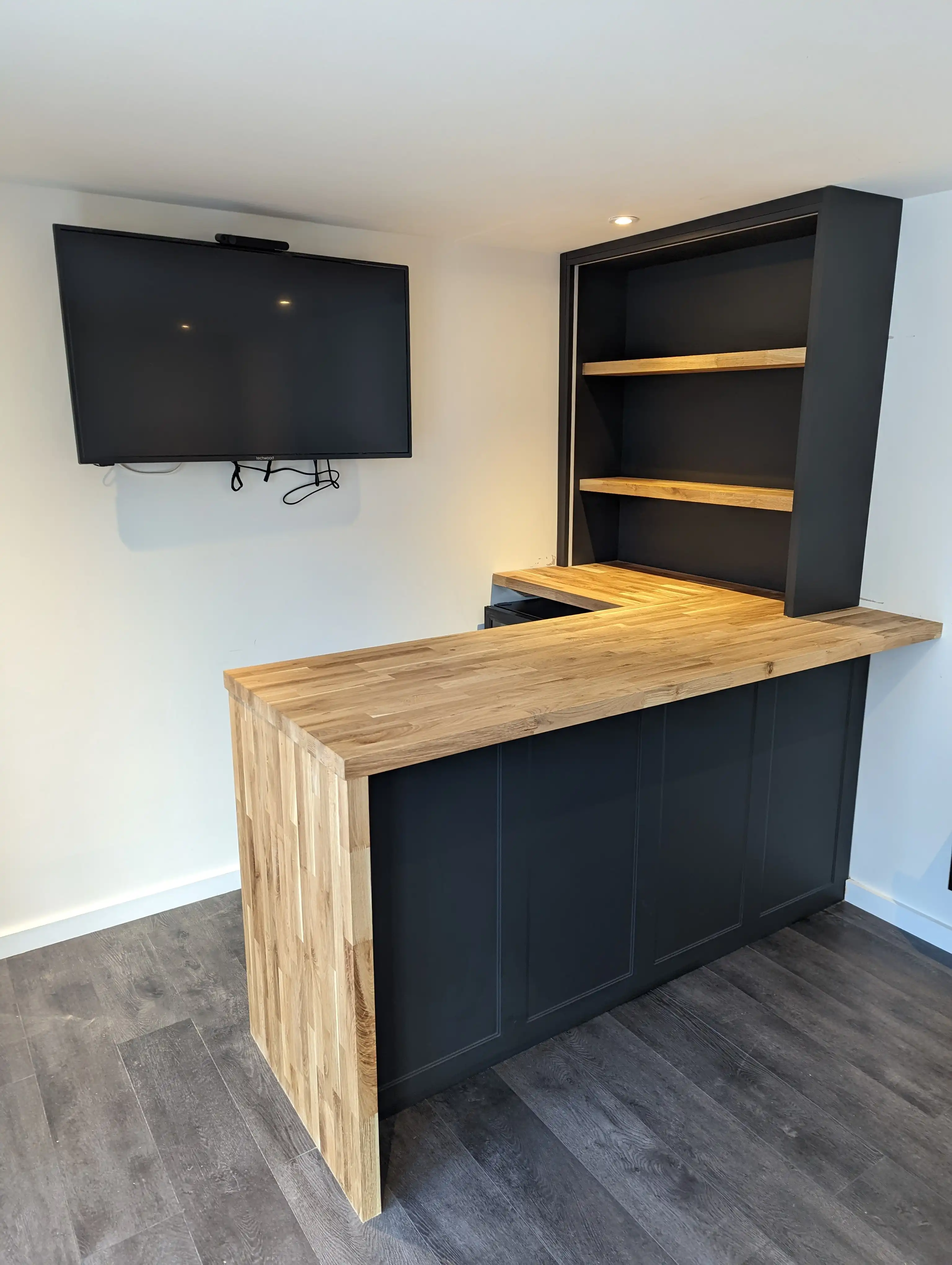 Examples of our company using joinery techniques to construct house extensions, bespoke furniture, wardrobes and media walls.